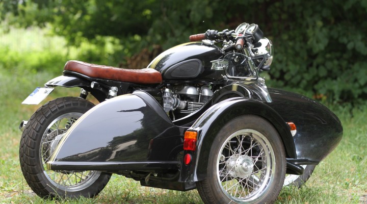 08 2012 Triumph Thruxton z wozkiem bocznym