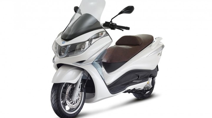 piaggio x10 125