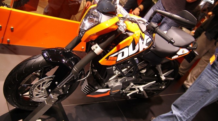 KTM Duke 125 2011 z bliska
