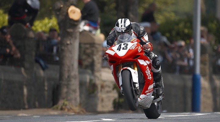 Michael Dunlop Superstock race TT
