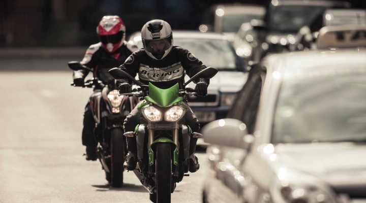 Commuting traffic motorcycle z