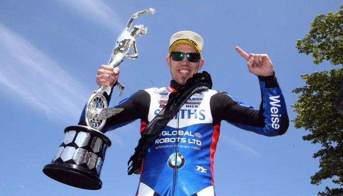 peter hickman celebrates superbike tt win z
