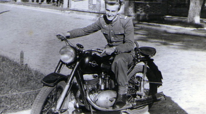 Motocykl Iz 49 w Ludowym Wojsku Polskim Lata 50 z