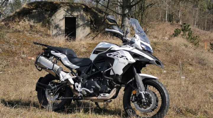 benelli trk 502