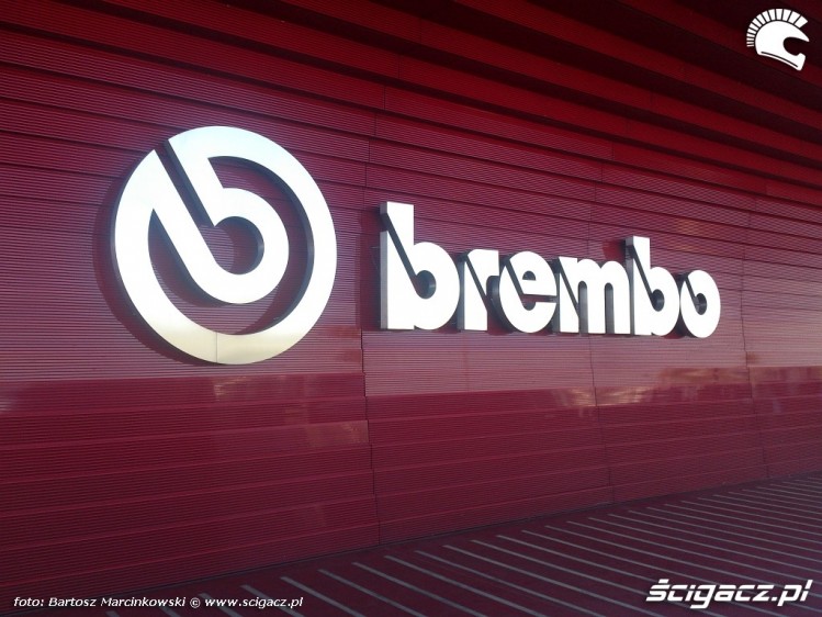 Zdjęcia: logo Brembo - Motocyklowe uklady hamulcowe gra przeciwienstw