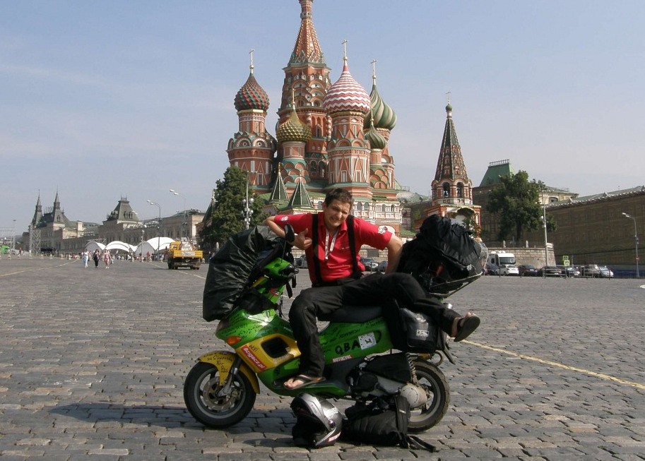 Moskwa na skuterze z