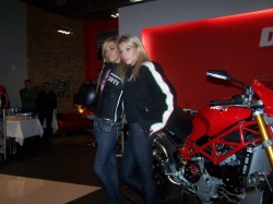 DUCATI STORE Warszawa moda