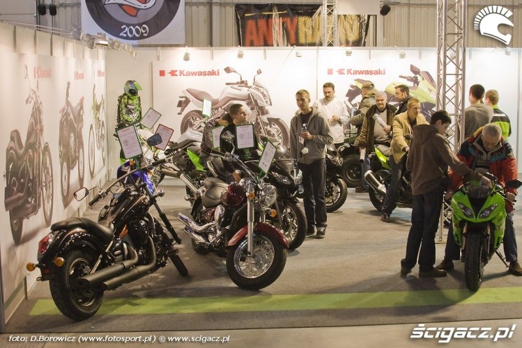 stoisko kawasaki wystawa motocykli warszawa 2009 b img 0078