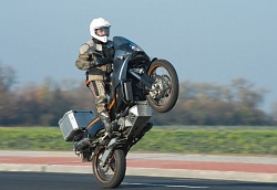 STRUs 27 SQUAD KTM ADVENTURE 950 Autor lukasz Brzoska