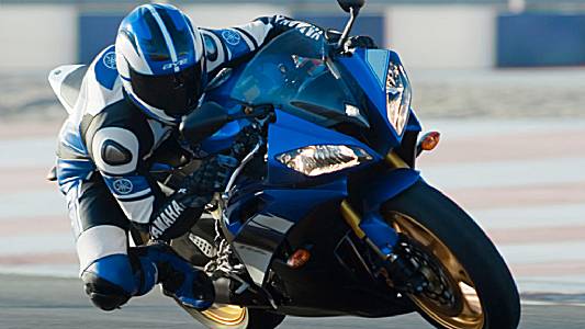 YZF-R6-2008 action