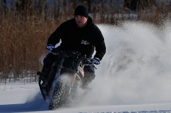 Drifty w sniegu Beku