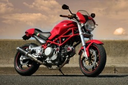 Ducati monster600 3