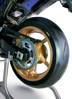 Pirelli BSB tyre