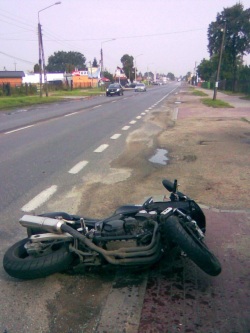 Motocykl po wypadku Modlinska
