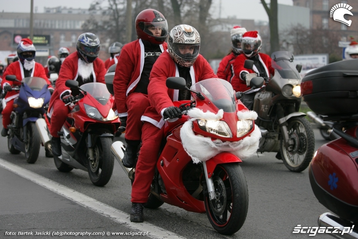 przebrany motocykl suzuki motomikolaje 2009 krakow