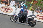 pokazy stuntu Raptus Motocyklowa Niedziela na BP wroclaw