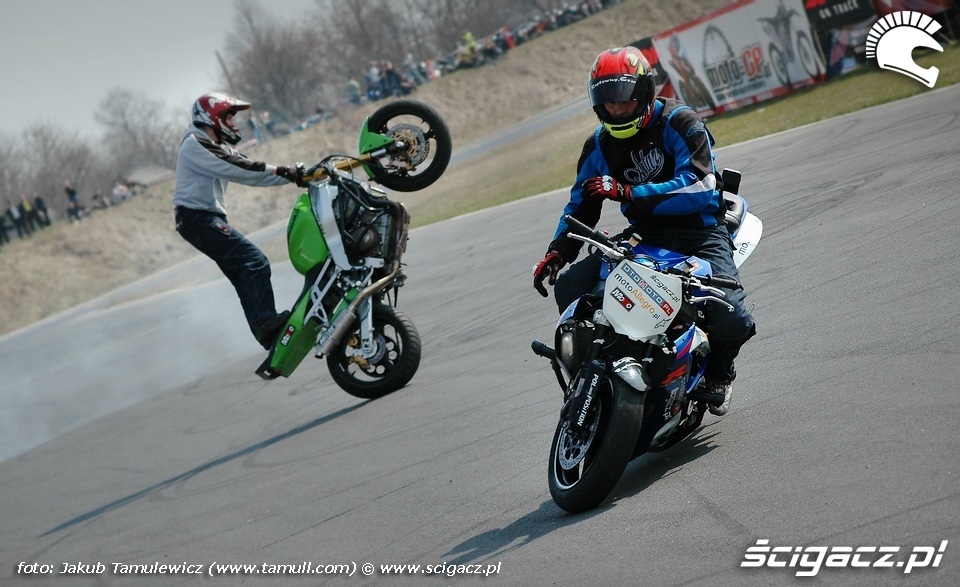 Zdj Cia Pokaz Stunt Spidi Moto Gp Racing Show