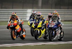 Walka MotoGP Katar wyscig