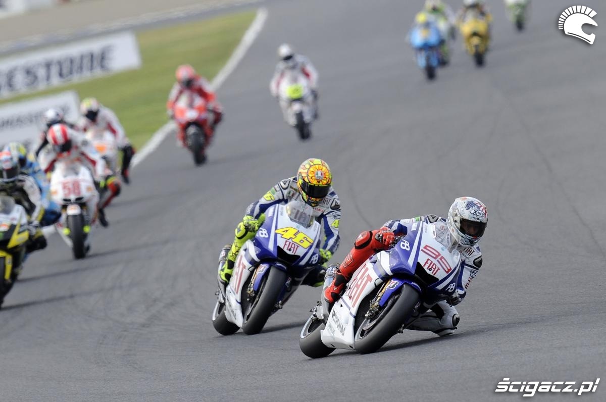 Jorge Lorenzo i Valentino Rossi tor Motegi 2011