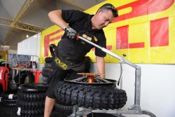 MountingTyre pirelli brazylia