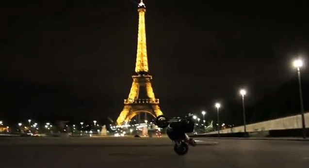 stunt Paryz
