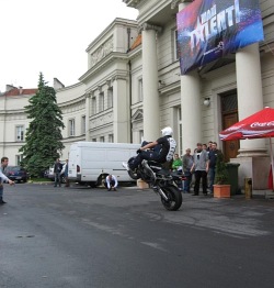 LukaszFRS wheelie na baku