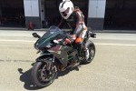 Kawasaki Ninja H2 R 2015 wyjazd z depo
