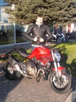 Ducati Monster nie ma lekko w Scigacz pl