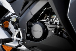 Honda CBR125 2011 silnik