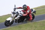 szybki zakret suzuki gsr750 2011 test motocykla 02