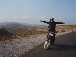 i w droge jak titanic motocyklem po Krecie 2010