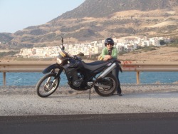 justyna z xt660 motocyklem po Krecie 2010