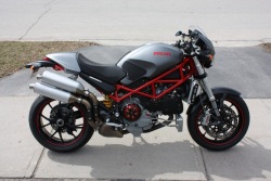 Ducati Monster S4R szary mat