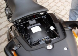 Honda CBF600 schowek