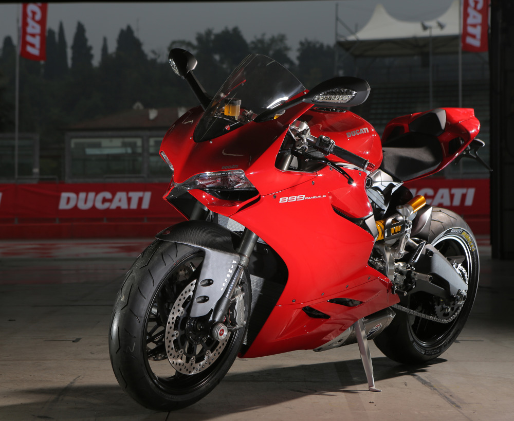 Ducati Pirelli z