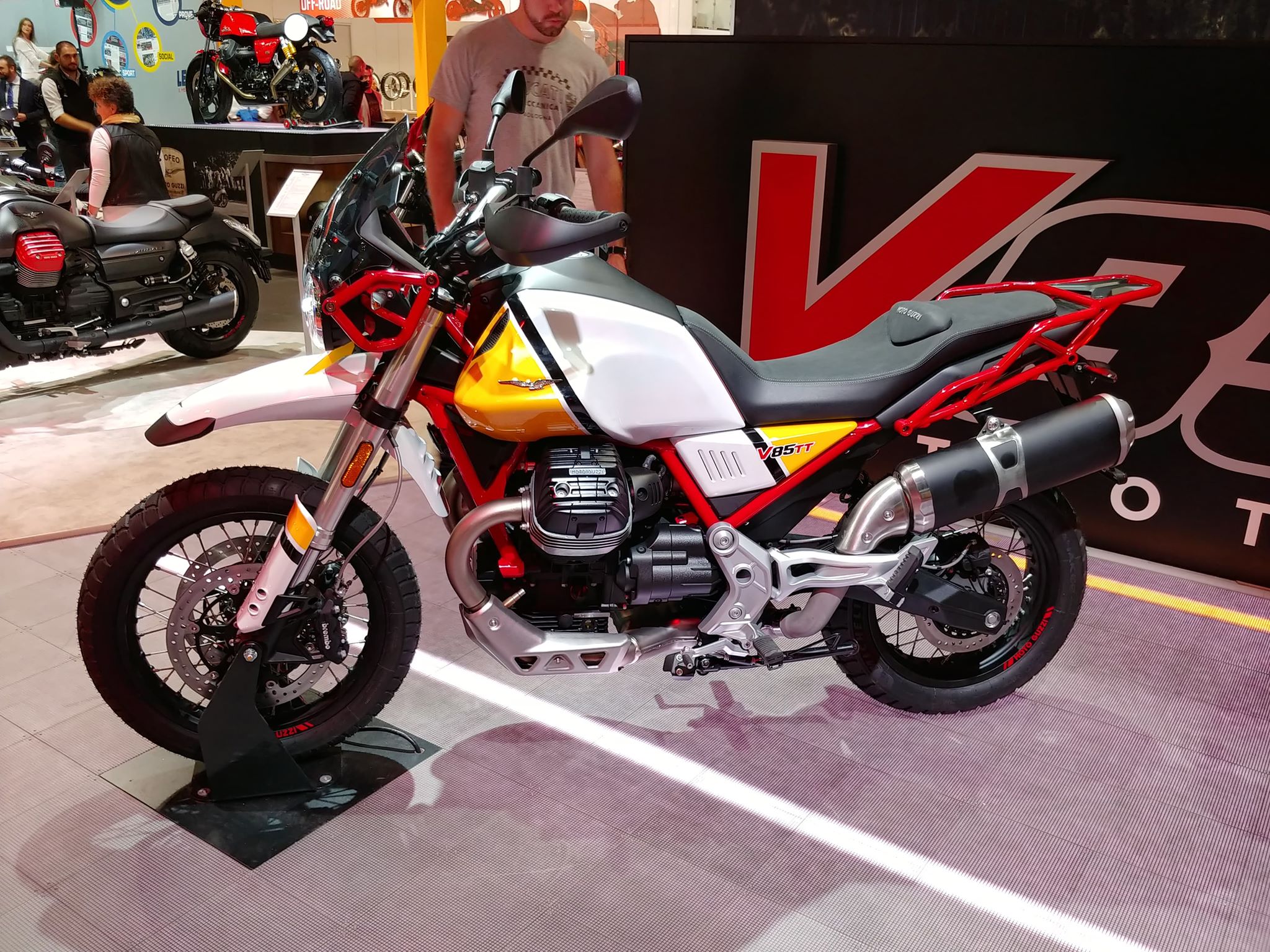 2019 Moto Guzzi V85 TT 2