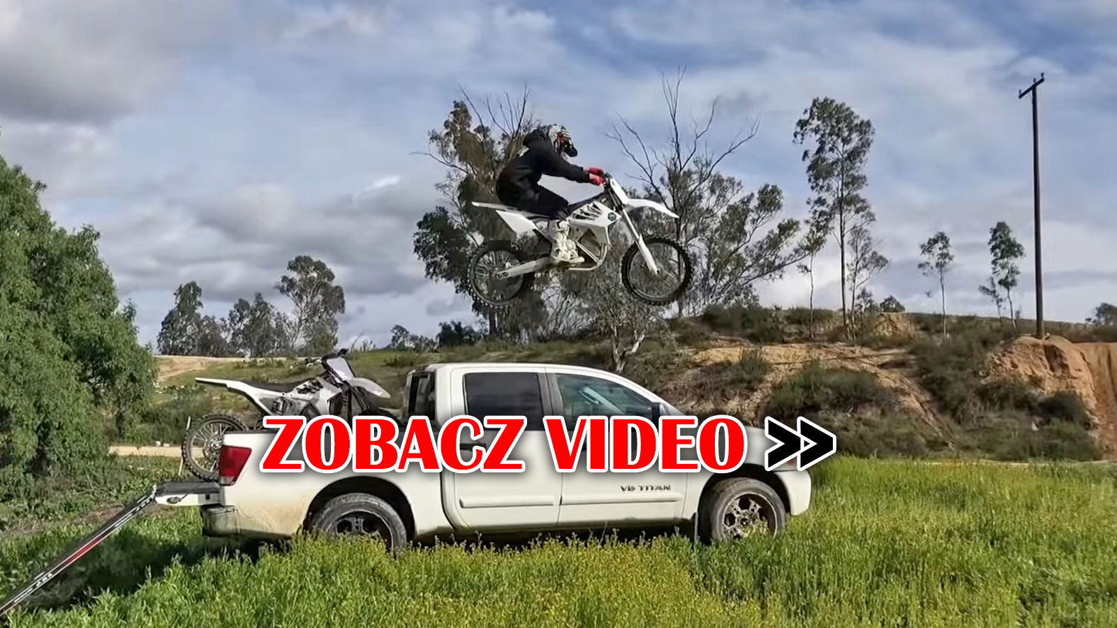 Josh Hill i jego elektryczny freestyle motocross z