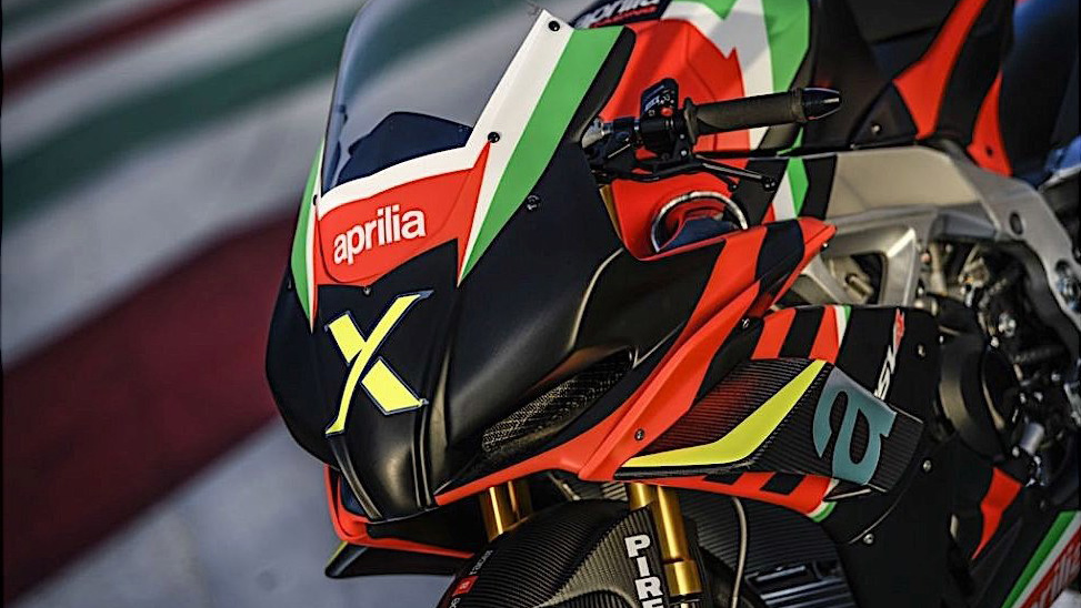 aprilia rsv4 x ready for delivery only 10 people in the world to get them 2 z