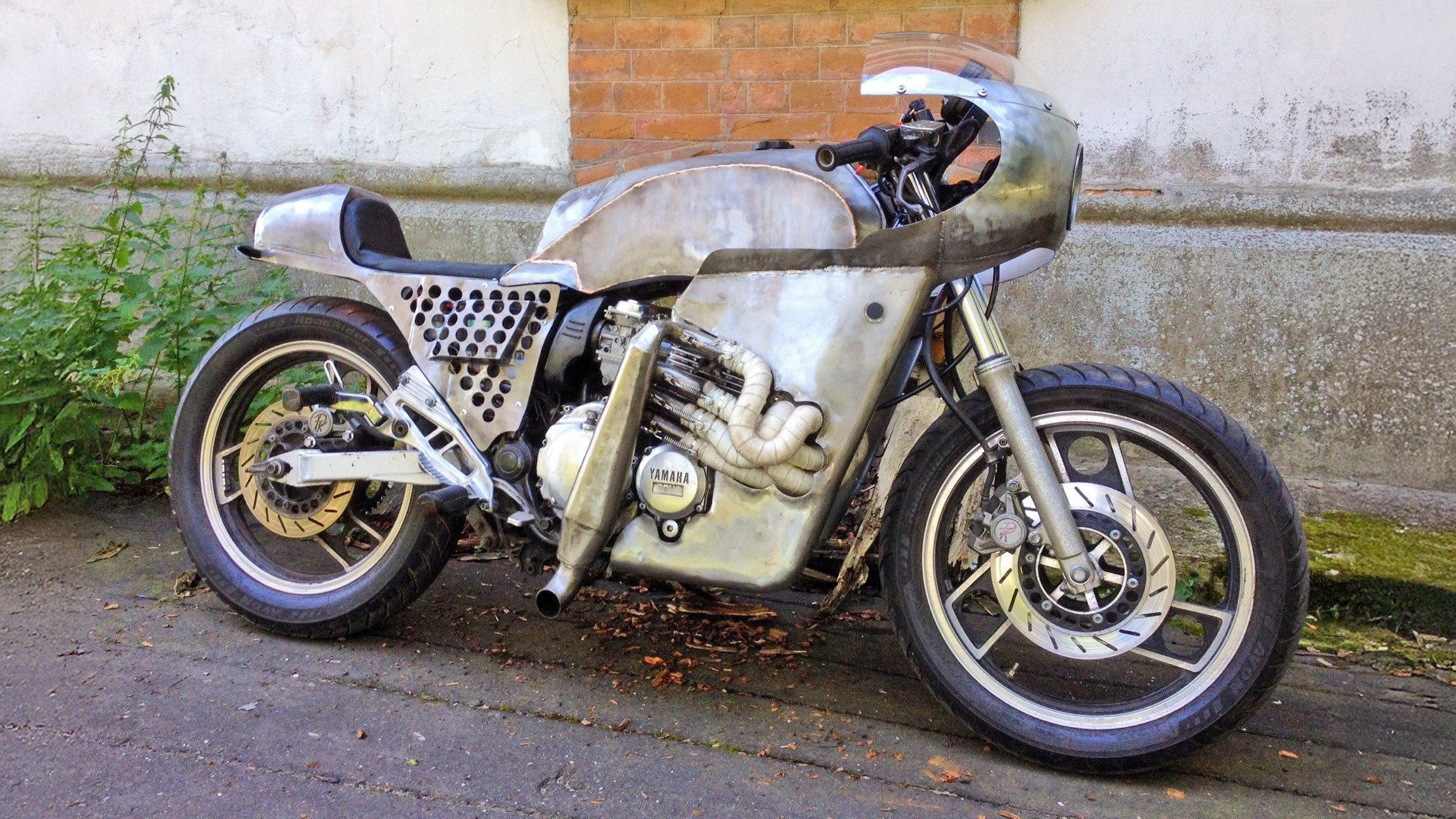 Custom a la Mad Max z