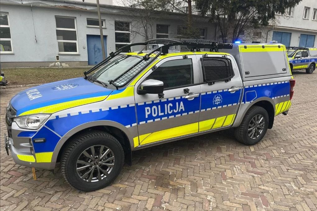 terenowki policji 1 z