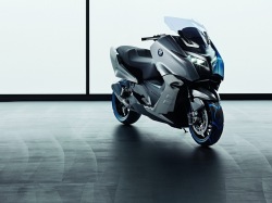 stydyjne BMW Concept C