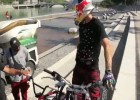 Lyon na motocyklu trialowym - pokaz umiejętności Juliena Duponta