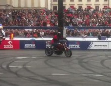 Stunt na Verva Street Racing w stolicy - video by WasikTV
