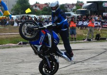 Cyrkle wheelie