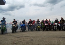 Stunterzy przed ogloszeniem wynikow