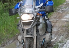 Przejazd przez bloto na moto