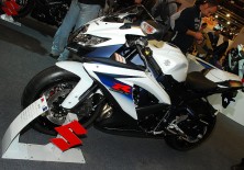 GSXR bialo niebieskie malowanie