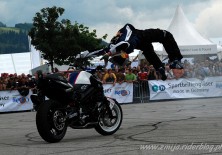 Chris Pfeiffer konczy pokaz