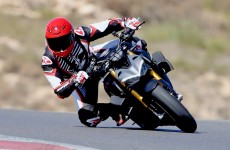 Ducati Streetfighter V4S Test modelu 2023 Czarodziejski motocykl Kazdy amator jezdzi jak z MotoGP