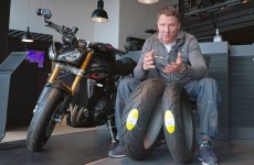 Jak wybrac opony do motocykla Hyper Naked Ubieramy mocnego golasa Dunlop SportSmart MK3